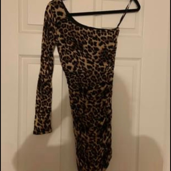 Cheetah dress - Picture 1 of 1